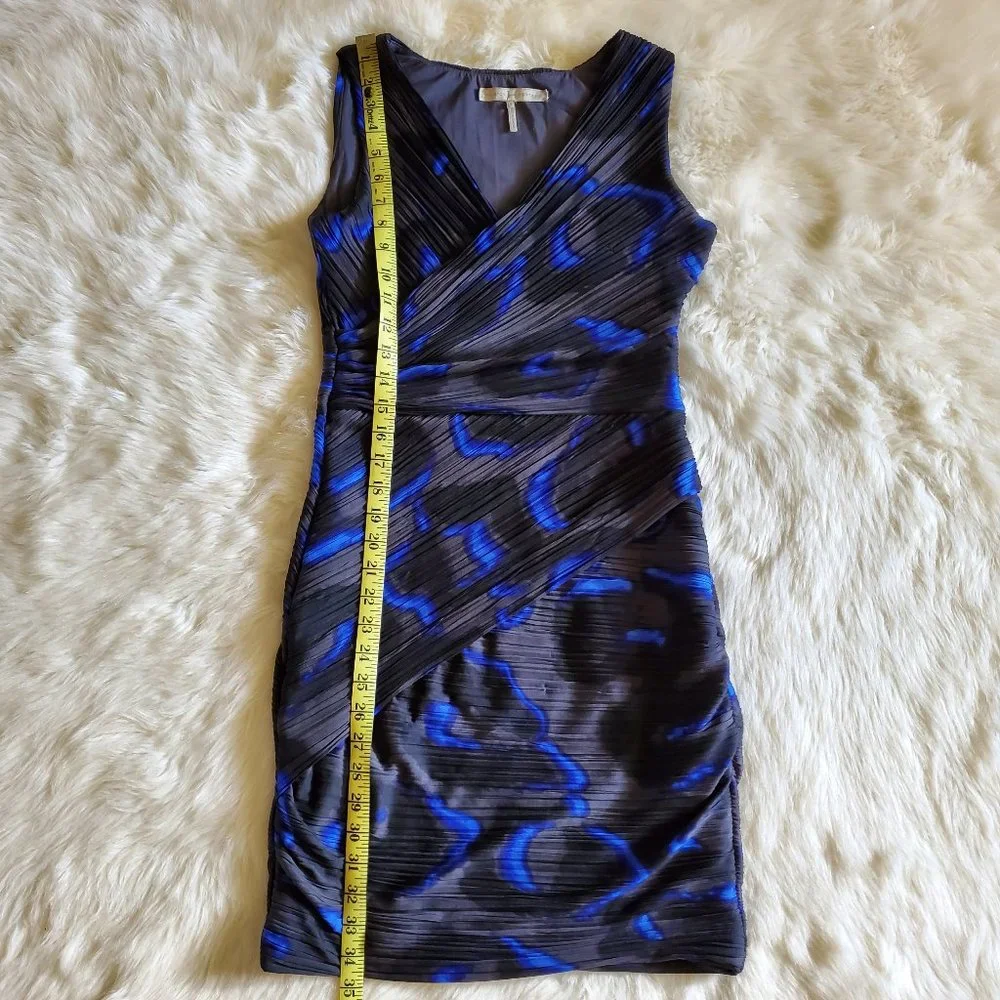 Halston Heritage Blue and Gray Pleated Dress Size 4 - Picture 16 of 16